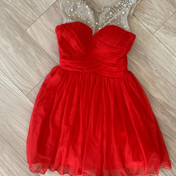 Dress - Picture 1 of 4